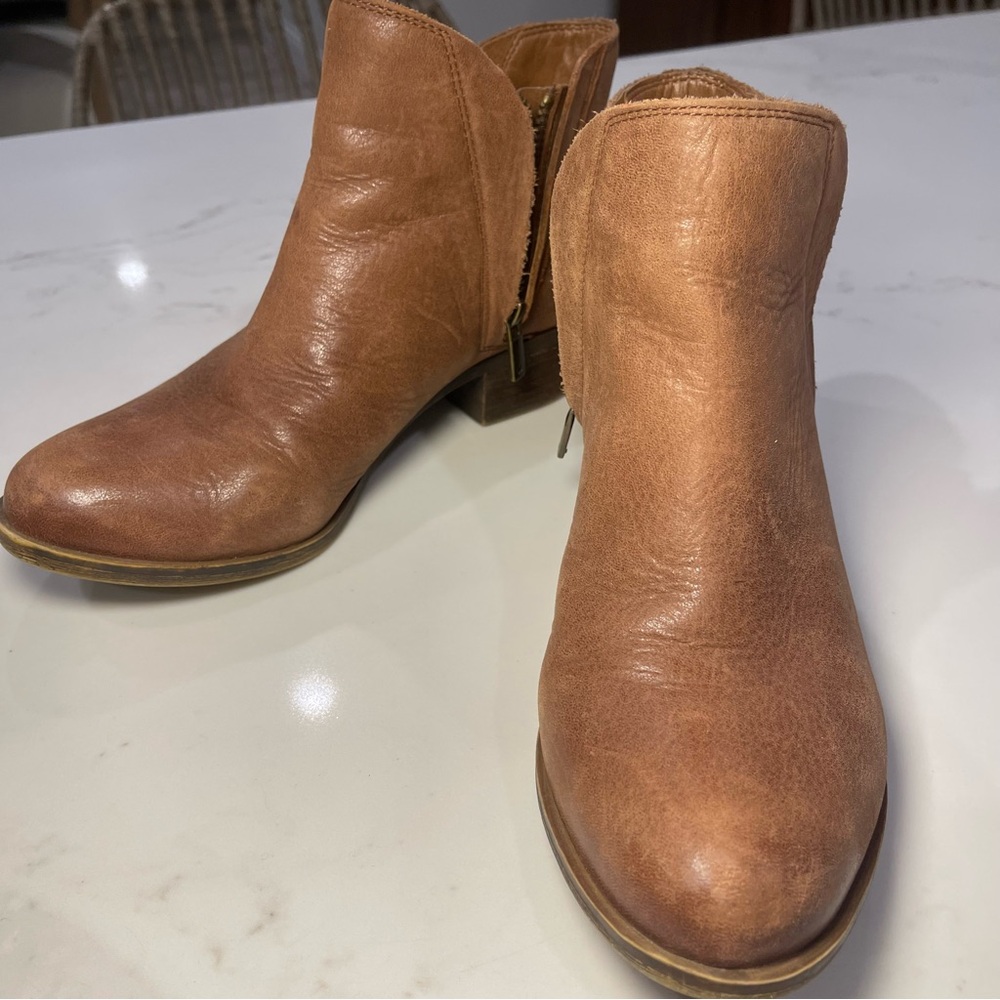 Lucky Brand Chic Brown Leather Ankle Booties w/ zipper detail - Picture 5 of 13